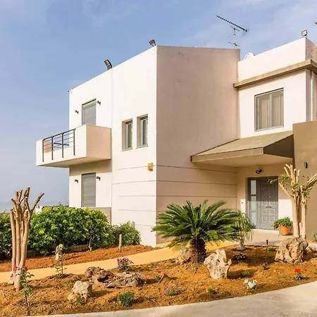 Artist Villa *